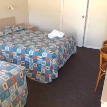 Gundagai Gabriel Motor Inn Zimmer foto